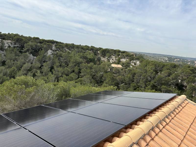 découvrez comment maximiser l'autonomie de vos panneaux photovoltaïques à martigues. obtenez des conseils pratiques, des astuces d'experts et des solutions adaptées pour optimiser votre production d'énergie solaire et réduire vos factures.