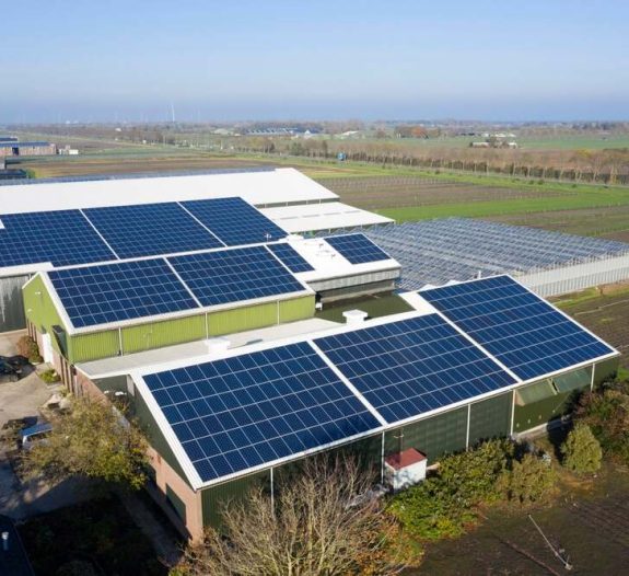 découvrez les nombreux avantages de l'énergie solaire pour votre entreprise. réduisez vos coûts énergétiques, améliorez votre image écologique et bénéficiez d'une source d'énergie durable et renouvelable. transformez votre impact environnemental tout en profitant de solutions rentables et innovantes.
