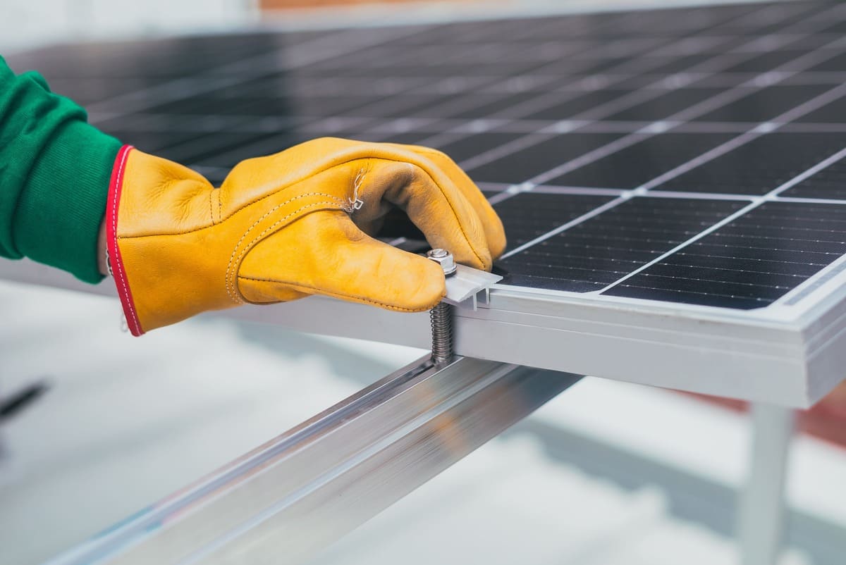 découvrez les nombreux avantages d'opter pour un installateur solaire. profitez d'une installation professionnelle, d'économies sur vos factures d'énergie, et d'un accompagnement personnalisé pour valoriser votre investissement dans l'énergie renouvelable.