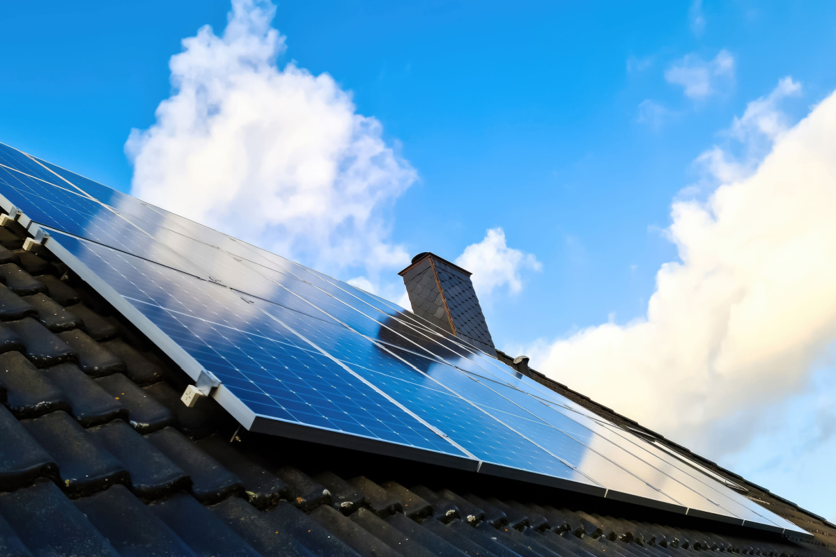 découvrez les nombreux avantages des panneaux photovoltaïques : économie d'énergie, réduction des émissions de carbone, autonomisation énergétique et valorisation de votre bien immobilier. investissez dans un avenir durable et profitez des incitations fiscales et des subventions disponibles.