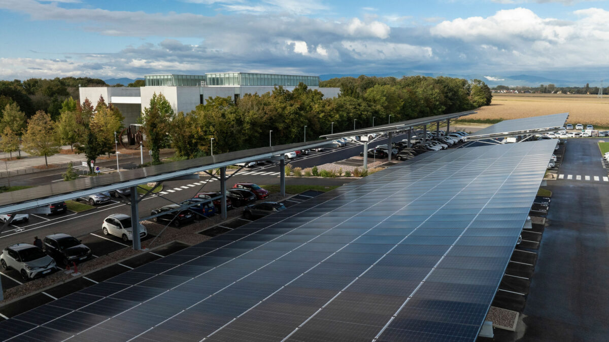 découvrez l'avenir prometteur des panneaux solaires en france. explorez les innovations technologiques, les avantages écologiques et les opportunités économiques qui façonnent le secteur des énergies renouvelables. engagez-vous dès aujourd'hui pour un futur durable et respectueux de l'environnement.