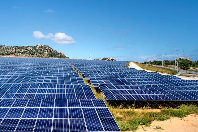 découvrez les avantages du photovoltaïque collectif : une solution énergétique durable et rentable qui permet à plusieurs utilisateurs de profiter de l'énergie solaire tout en réduisant leur empreinte carbone. rejoignez la transition énergétique dès aujourd'hui !
