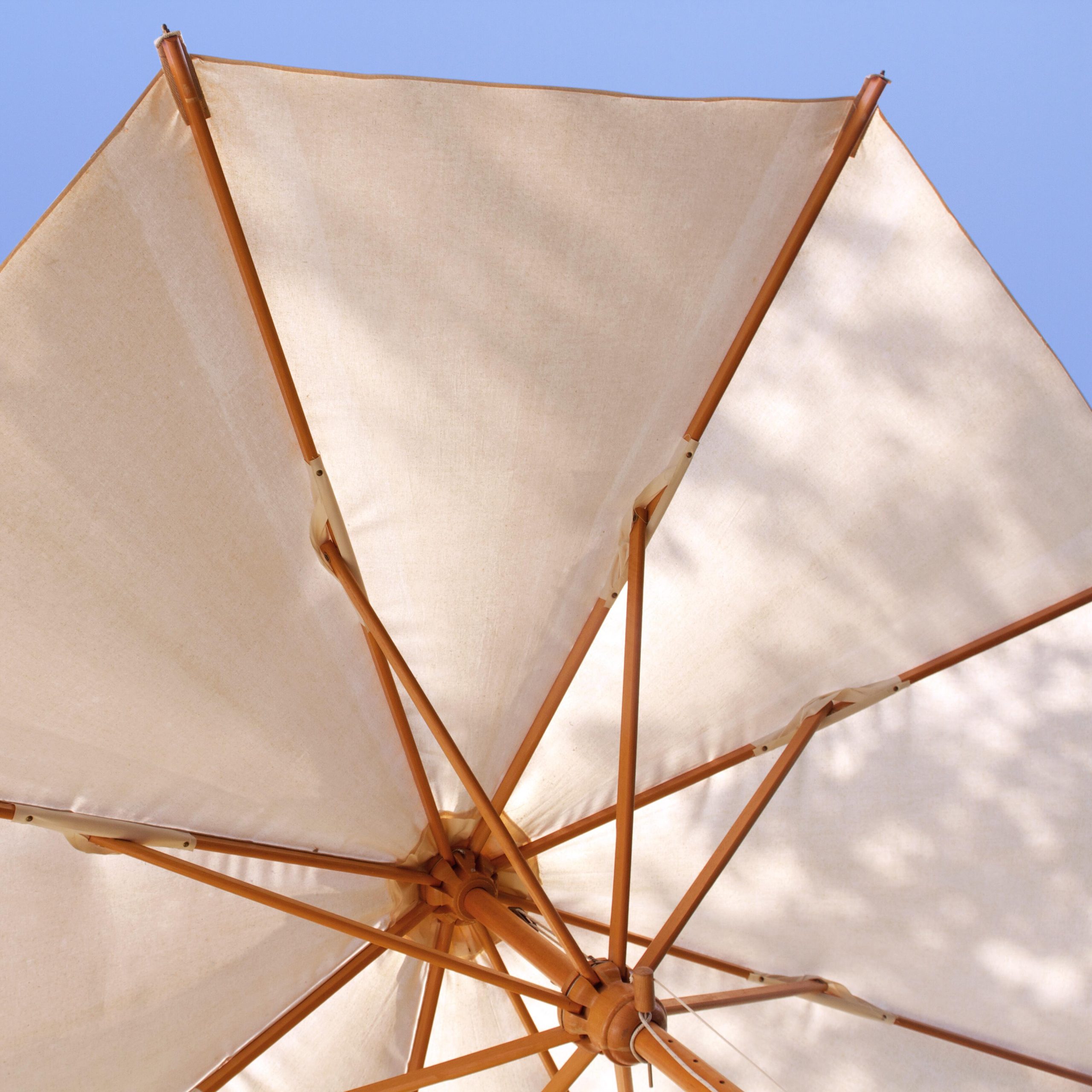 découvrez les nombreux bienfaits du soleil pour la santé et le bien-être, de la production de vitamine d à l'amélioration de l'humeur. apprenez comment profiter des bienfaits du soleil tout en prenant soin de votre peau.