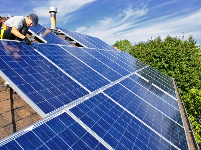 découvrez comment établir un budget efficace pour l'installation de panneaux solaires. obtenez des conseils pour choisir le système adapté à vos besoins, optimiser vos coûts et bénéficier d'aides financières. économisez tout en préservant l'environnement avec l'énergie solaire.