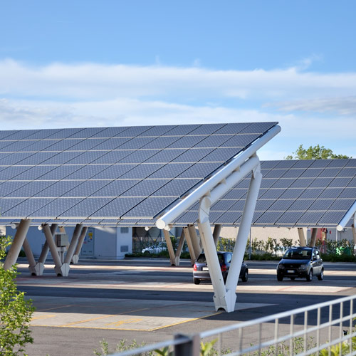 découvrez les services de notre charpentier spécialisé dans l'installation de panneaux photovoltaïques dans le maine-et-loire (49). profitez de solutions sur mesure pour optimiser l'intégration de votre système solaire tout en garantissant une structure solide et durable.
