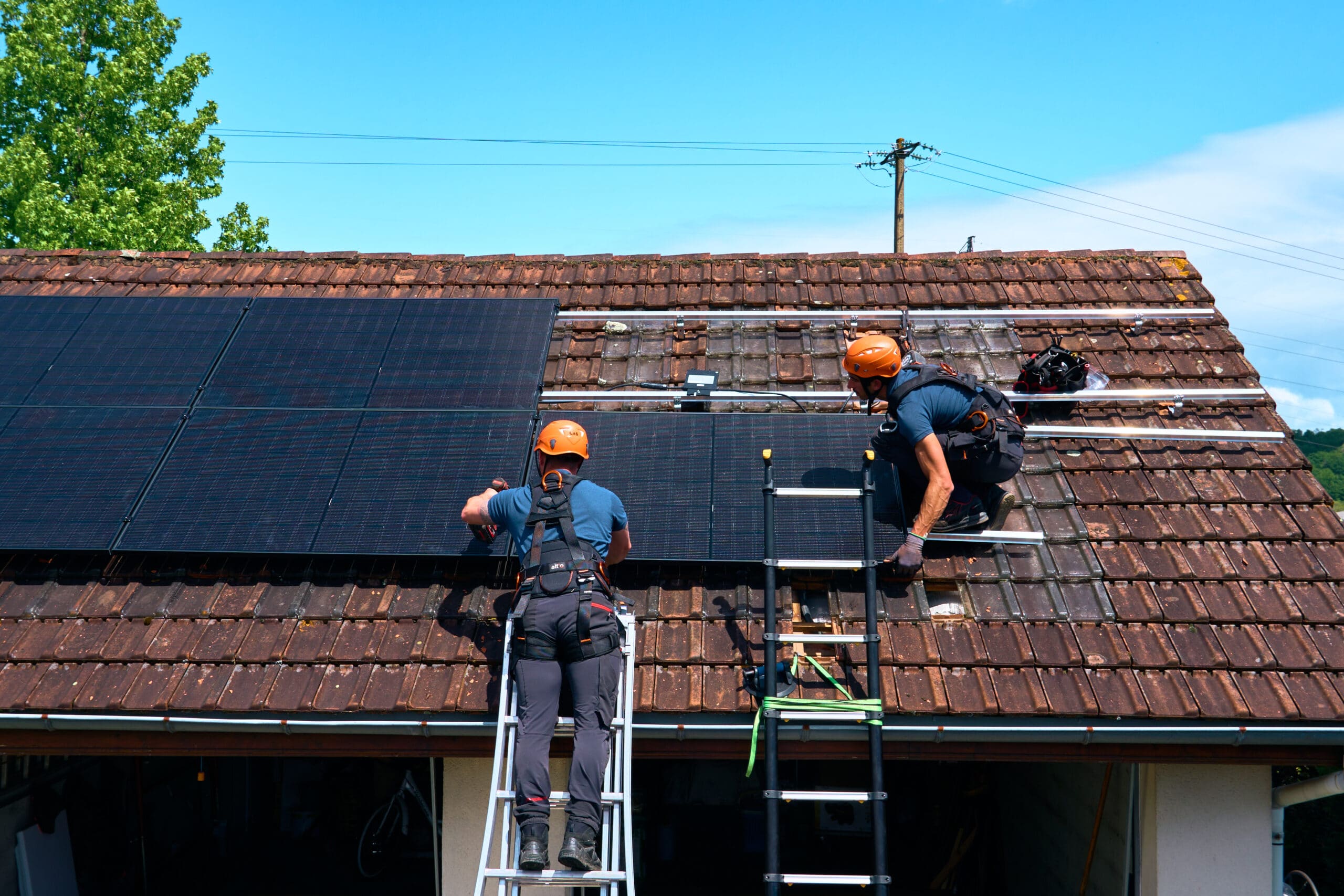 découvrez comment choisir un installateur d'énergie propre pour maximiser l'efficacité de vos installations solaires, éoliennes ou géothermiques. suivez nos conseils pratiques pour garantir un service de qualité et un impact environnemental positif.