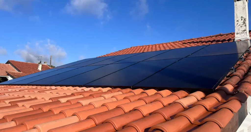 découvrez comment choisir le meilleur installateur de panneaux photovoltaïques à bordeaux. comparez les offres, évaluez les compétences et assurez-vous d'opter pour un professionnel qualifié qui vous garantira des installations performantes et durables.