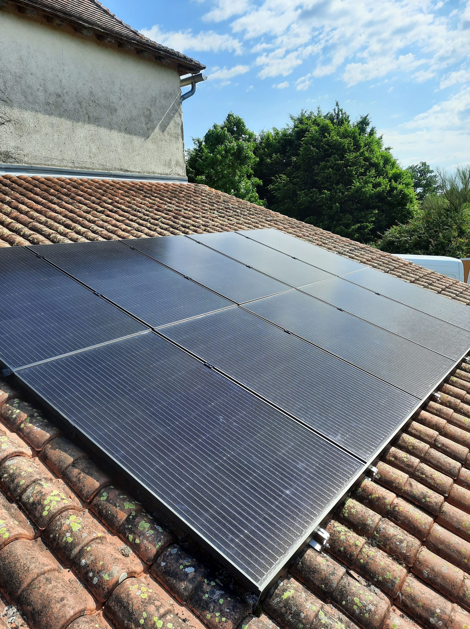 découvrez comment choisir le meilleur installateur de panneaux photovoltaïques à limoges. comparez les offres, vérifiez les qualifications et assurez-vous d'un service de qualité pour une transition énergétique réussie.