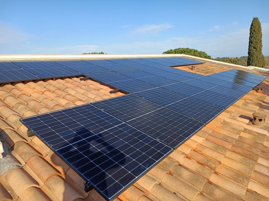 découvrez comment choisir le meilleur installateur de panneaux photovoltaïques à mons-en-pévèle. obtenez des conseils pratiques pour évaluer les compétences, les certifications et les avis des professionnels, afin d'optimiser votre projet d'énergie solaire.