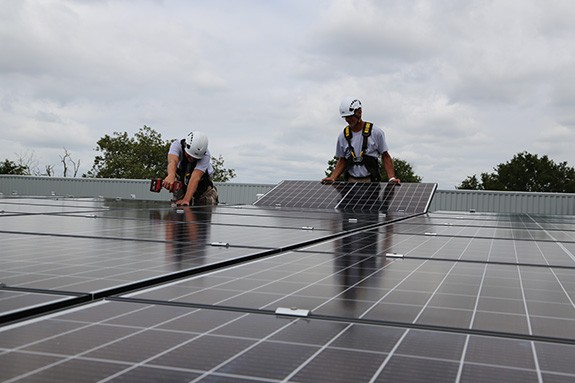 découvrez comment choisir le bon installateur de panneaux photovoltaïques en vendée. obtenez des conseils essentiels pour maximiser votre investissement énergétique tout en profitant des avantages de l'énergie solaire.