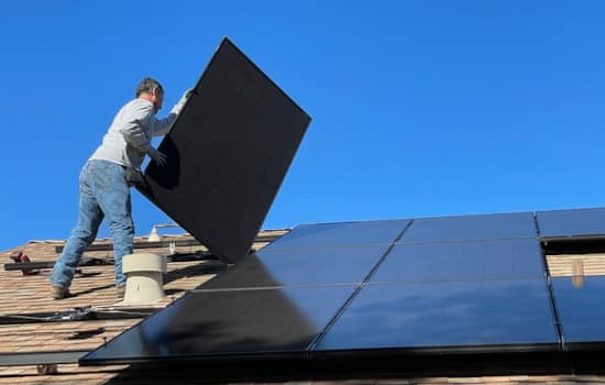 découvrez comment choisir le meilleur installateur de panneaux solaires pour optimiser votre investissement énergétique. comparez les devis, vérifiez les certifications et l’expérience, et bénéficiez d’une installation de qualité pour votre projet solaire.