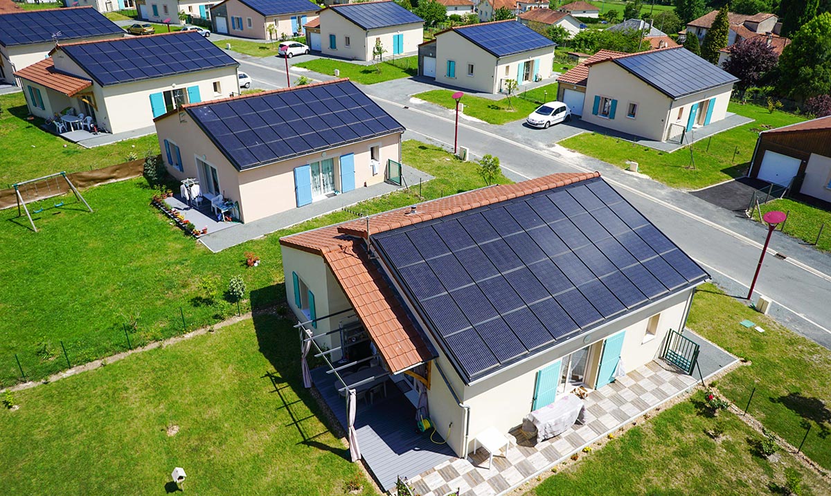 découvrez comment choisir le bon installateur photovoltaïque pour votre projet, en évaluant les compétences, les certifications et les avis des clients. maximisez votre investissement dans l'énergie solaire avec notre guide pratique.