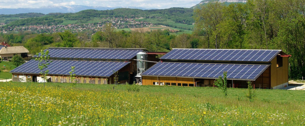 découvrez comment choisir le meilleur installateur photovoltaïque en haute-savoie (74) pour optimiser votre transition énergétique. comparez les offres, vérifiez les certifications et profitez d'une installation sur mesure pour votre projet solaire.