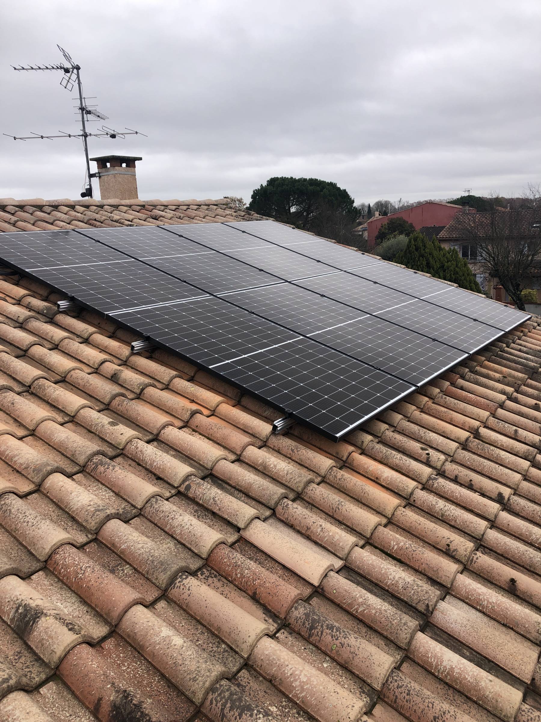 découvrez comment choisir le meilleur installateur photovoltaïque à castres. profitez de conseils pratiques et d'une sélection d'artisans qualifiés pour optimiser votre transition énergétique et maximiser votre autonomie électrique.