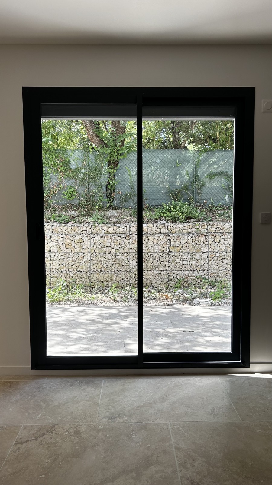 découvrez comment choisir le meilleur installateur schüco pour vos fenêtres et portes. profitez de conseils pratiques, d'astuces pour évaluer les compétences des professionnels et d'informations sur les standards de qualité pour une installation réussie.