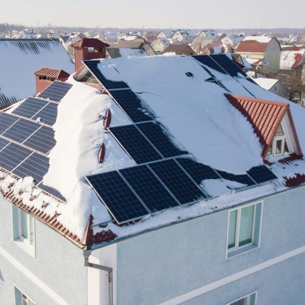 découvrez comment choisir un installateur solaire fiable pour votre projet d'énergie renouvelable. obtenez des conseils pratiques pour évaluer les compétences, les certifications et l'expérience des professionnels, afin d'assurer une installation sécurisée et efficace de vos panneaux solaires.