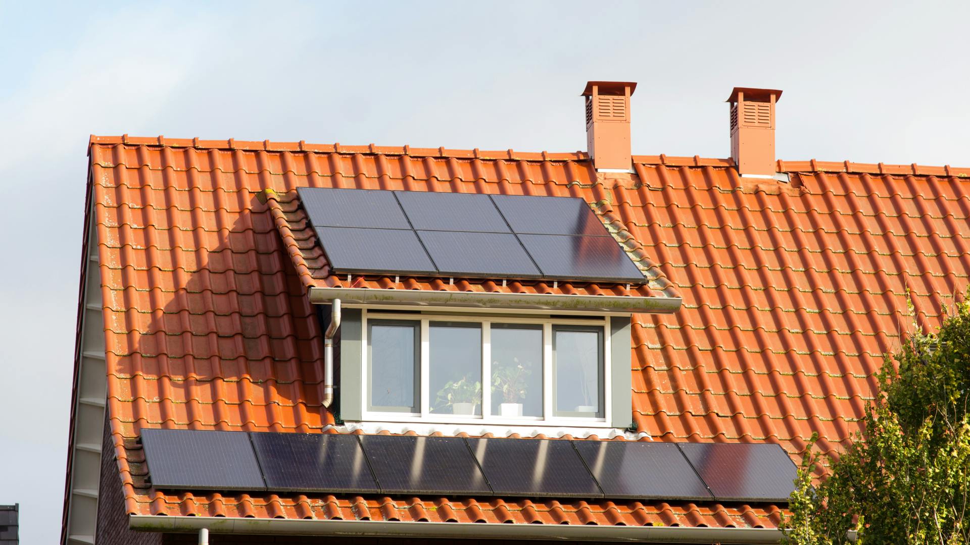 découvrez comment le dimensionnement photovoltaïque optimise l'efficacité de vos installations solaires. apprenez à évaluer vos besoins énergétiques, choisir le bon équipement et maximiser la production d'électricité tout en minimisant les coûts.