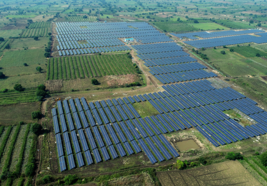 découvrez notre projet photovoltaïque innovant, conçu pour exploiter l'énergie solaire renouvelable et contribuer à un avenir durable. cette présentation met en lumière les avantages, les objectifs et les étapes clés de notre initiative pour une planète plus verte.