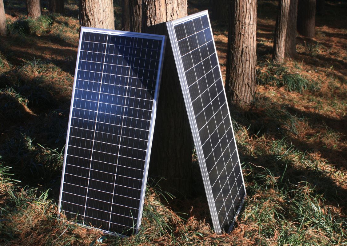 découvrez notre comparatif complet sur l'énergie solaire, analysant les différents types de panneaux solaires, leur efficacité, coût et avantages. faites le bon choix pour une transition énergétique durable et rentable.