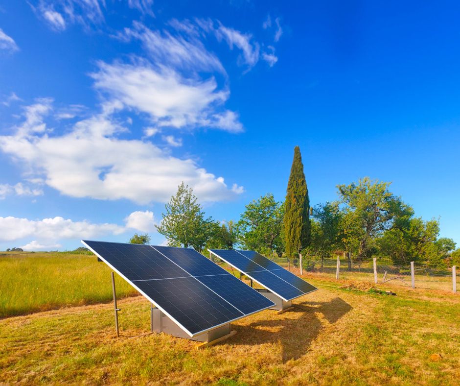 découvrez comment le comportement des consommateurs influence l'adoption de l'énergie solaire. analyse des tendances, motivations et obstacles à l'intégration des solutions solaires dans les foyers et les entreprises.