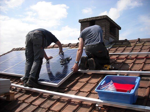 découvrez le coût des panneaux solaires et les facteurs influençant leur prix. informez-vous sur les économies d'énergie, les subventions disponibles et les solutions adaptées à votre budget pour une transition énergétique réussie.