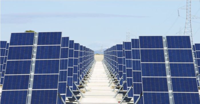 découvrez les aspects financiers du coût photovoltaïque : analyse des prix d'installation, des aides gouvernementales et du retour sur investissement pour une transition énergétique durable.