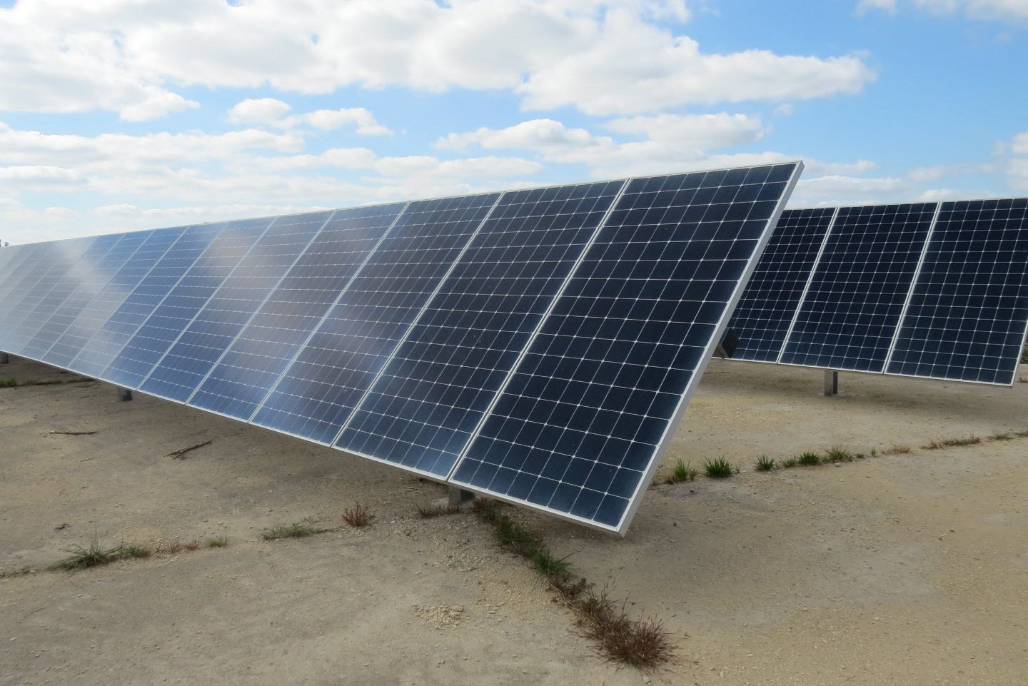 découvrez comment le crédit pour les panneaux photovoltaïques peut vous aider à financer vos projets d'énergie solaire. profitez d'aides financières pour investir dans une solution écologique et réduire vos factures d'électricité.