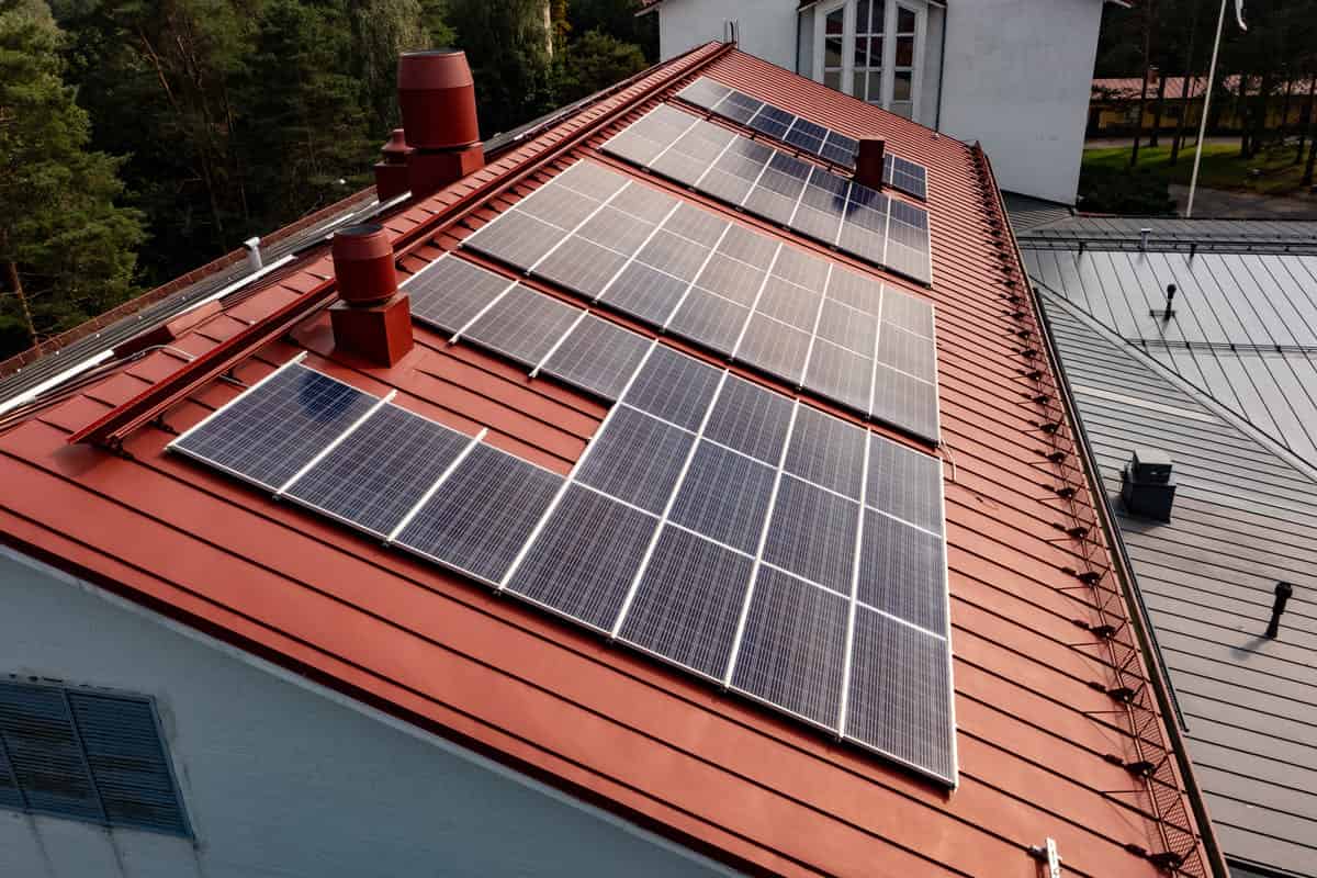 découvrez tout ce qu'il faut savoir sur la déclaration des panneaux photovoltaïques en france. apprenez les démarches administratives, les avantages fiscaux et les réglementations en vigueur pour optimiser l'installation de vos systèmes solaires.