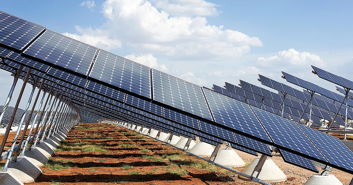 découvrez la définition de l'énergie solaire, une source d'énergie renouvelable inépuisable, qui utilise la lumière du soleil pour produire de l'électricité et de la chaleur. apprenez ses avantages, son fonctionnement et son impact sur l'environnement.