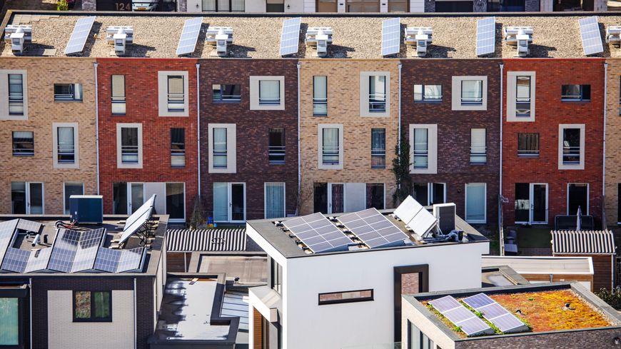 découvrez les défis liés à l'intégration de l'énergie solaire dans les environnements urbains. explorez les solutions innovantes pour surmonter les obstacles techniques, réglementaires et sociaux, et engagez-vous vers un avenir énergétique durable en milieu urbain.