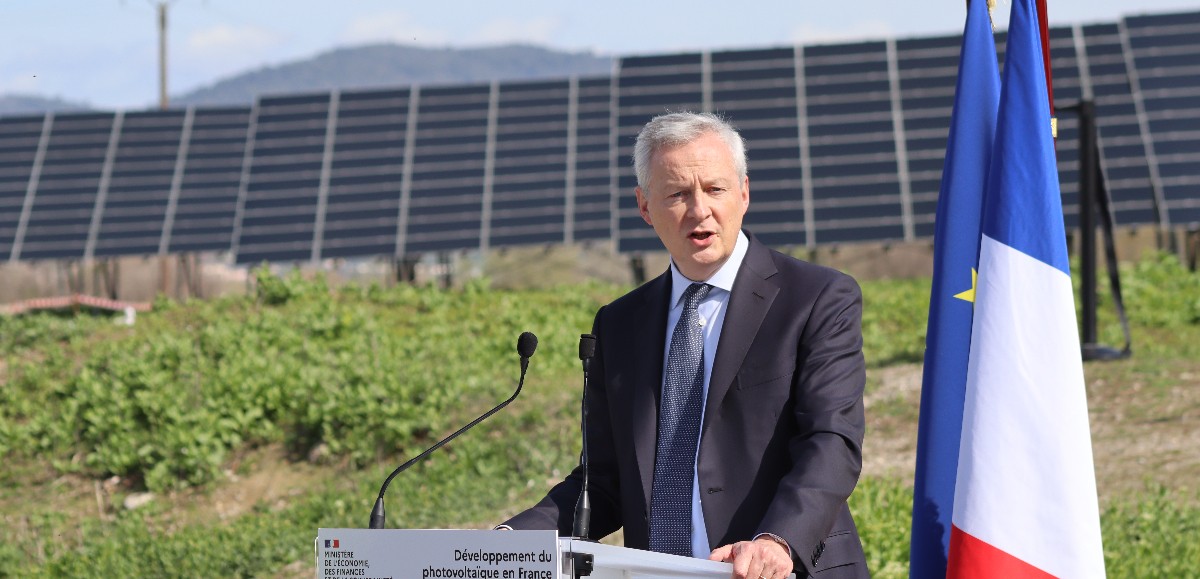 découvrez la stratégie de bruno le maire pour renforcer la dépendance solaire en france. analyse des politiques, des initiatives écologiques et des projets d'avenir pour une énergie durable et autonome.