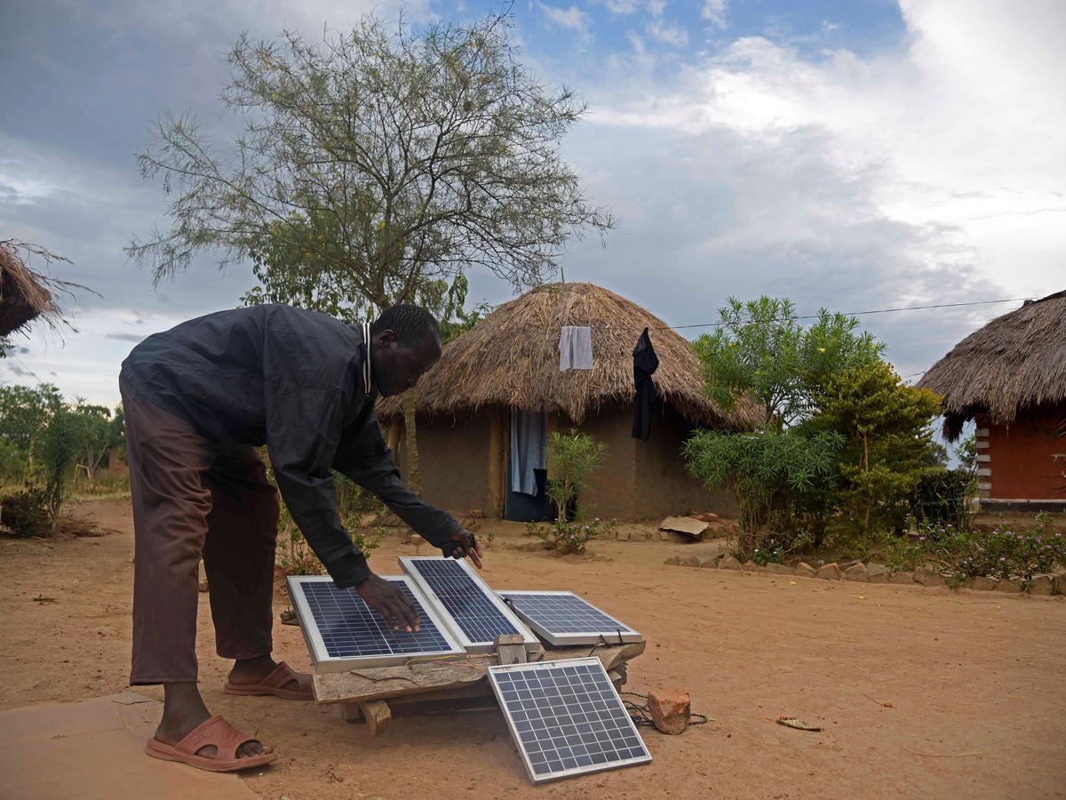découvrez l'impact de la destruction des panneaux photovoltaïques en afrique, un enjeu crucial pour l'avenir énergétique du continent. analysez les causes, les conséquences environnementales et les solutions potentielles pour une transition énergétique durable.