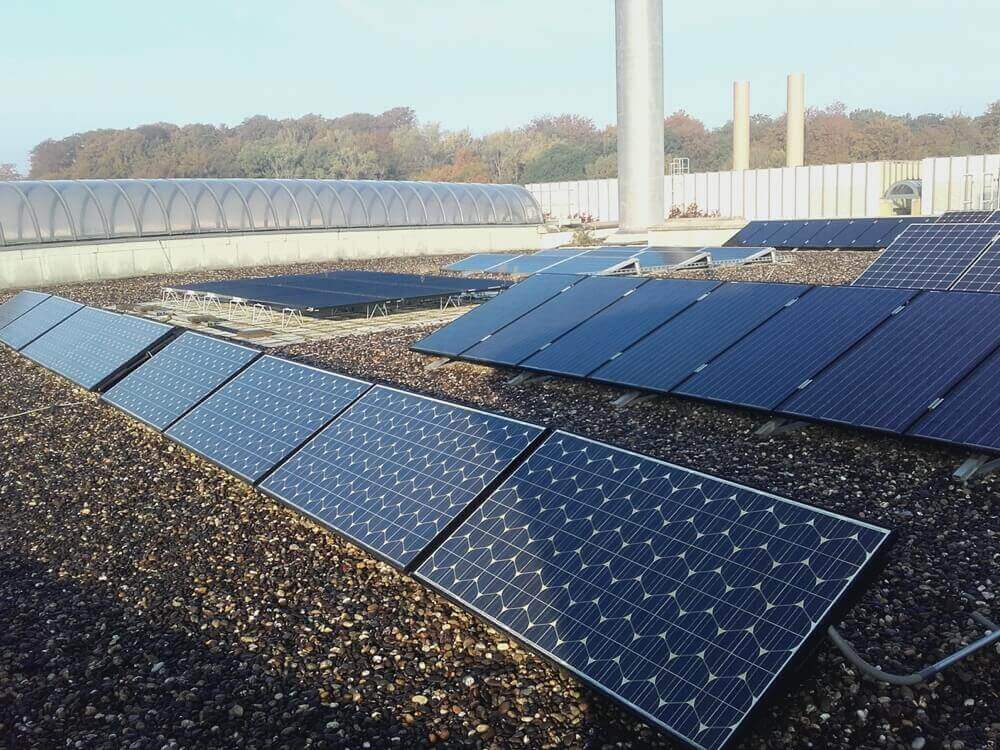 obtenez votre devis gratuit pour des panneaux photovoltaïques à namur. profitez d'une énergie renouvelable et réduisez vos factures d'électricité grâce à des solutions adaptées à vos besoins.