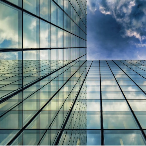 découvrez comment choisir le meilleur emplacement pour votre entreprise afin d'attirer plus de clients, optimiser vos coûts et favoriser votre développement commercial. stratégies, conseils et bonnes pratiques pour réussir votre implantation.