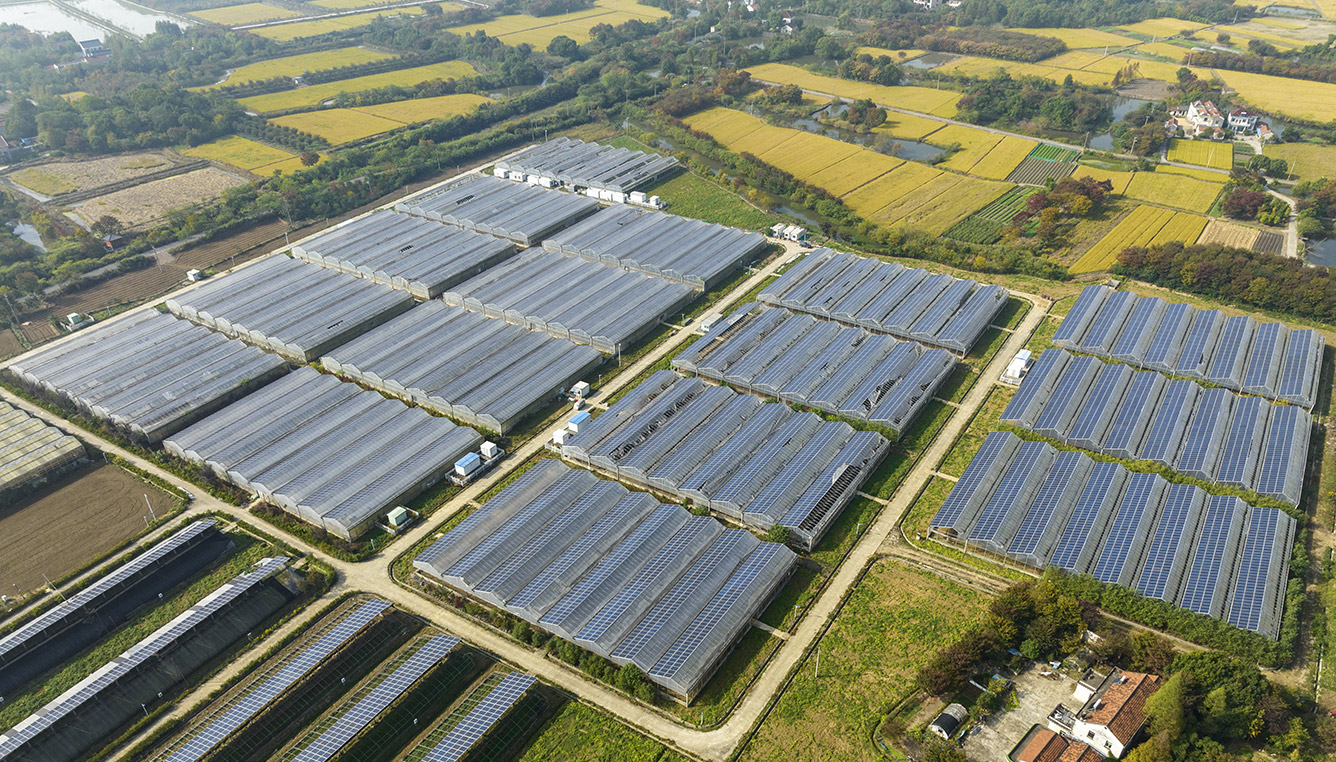 découvrez comment enedis facilite l'intégration des panneaux photovoltaïques dans votre installation électrique. optimisez votre production d'énergie solaire et réduisez votre empreinte carbone grâce à nos solutions sur mesure et notre expertise en gestion réseau.