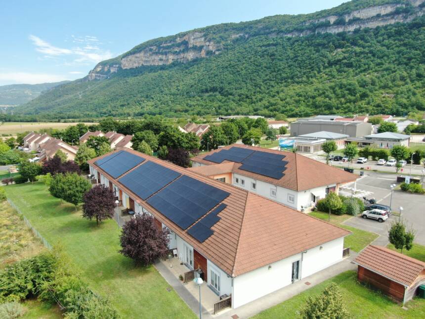 découvrez comment l'énergie autonome photovoltaïque dans l'ain transforme votre consommation énergétique. optez pour des solutions durables et économisez tout en préservant l'environnement grâce à l'énergie solaire.