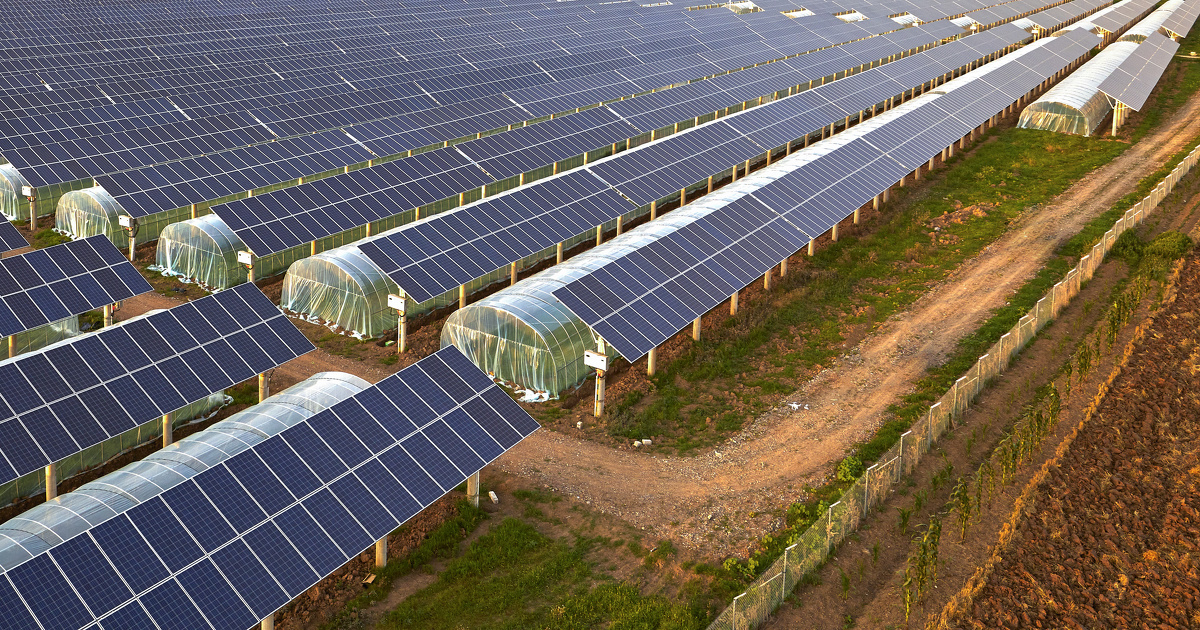 découvrez tout sur l'énergie photovoltaïque en france : avantages, installations, subventions et innovations pour un futur durable. explorez les solutions solaires pour réduire vos factures d'énergie et contribuer à la préservation de l'environnement.