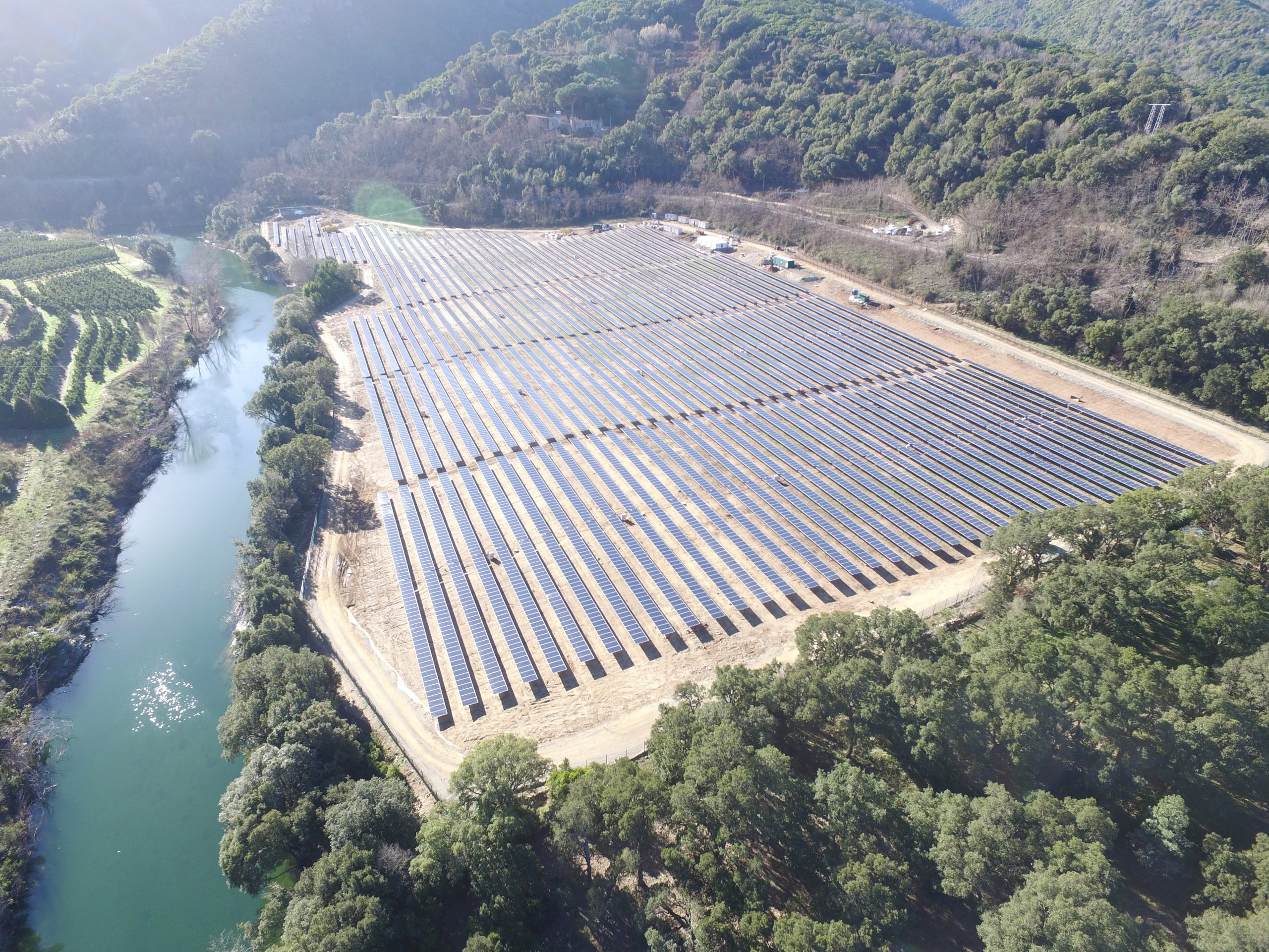 découvrez les avantages de l'énergie photovoltaïque en martinique : solutions durables, économies d'énergie, et un projet contribuant à la transition écologique sur l'île. profitez d'un ensoleillement optimal et d'une installation adaptée à vos besoins.