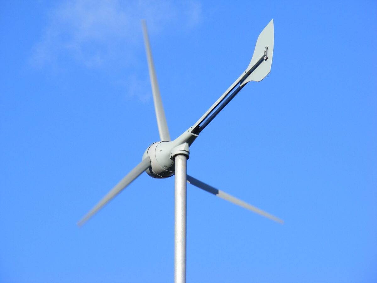 découvrez les éoliennes domestiques durables, une solution écologique et économique pour produire votre propre électricité. adoptez une énergie verte et réduisez votre empreinte carbone tout en réalisant des économies sur vos factures d'énergie.