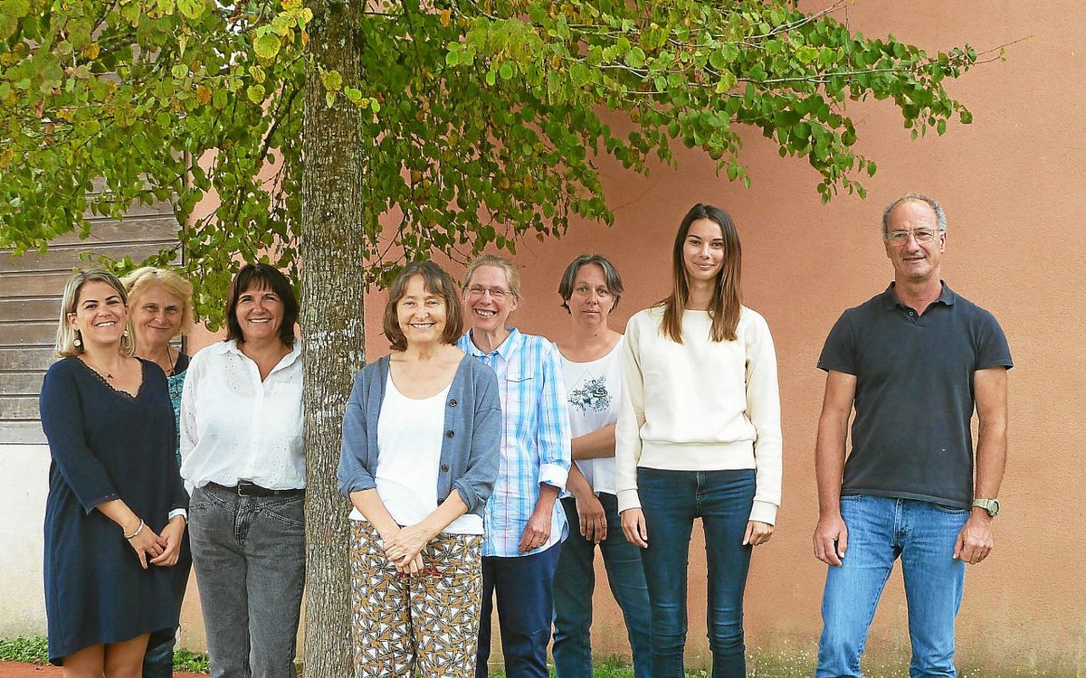 découvrez escales solaires poullaouen, un endroit idéal pour plonger dans l'univers des énergies renouvelables et profiter de séjours ressourçants au cœur d'une nature préservée. idéal pour les amateurs d'écotourisme et de détente.