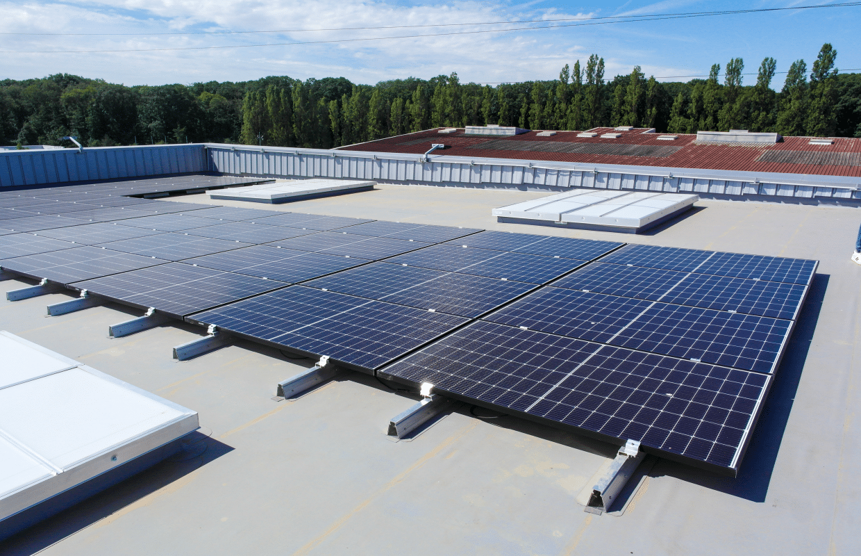 découvrez notre expertise en énergie solaire : solutions innovantes, conseils personnalisés et installations de qualité pour optimiser votre consommation énergétique tout en respectant l'environnement.