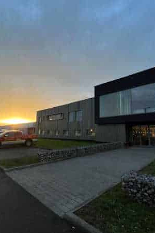 découvrez les services d'experts en panneaux photovoltaïques à lille, spécialisés dans l'installation et l'optimisation de systèmes solaires pour un avenir durable. profitez d'une énergie renouvelable efficace et réduisez vos factures d'électricité.