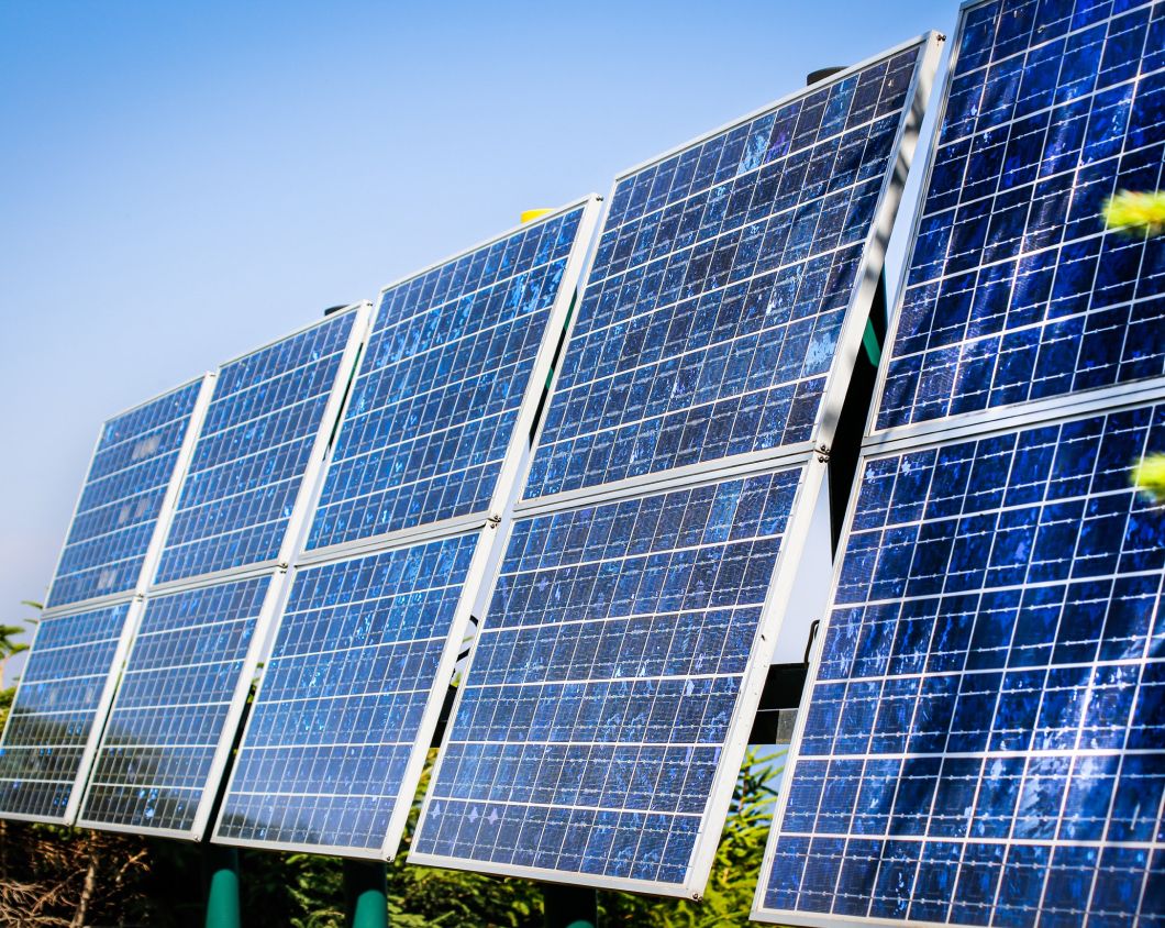 découvrez notre expertise en solutions photovoltaïques, conçues pour maximiser votre rendement solaire et réduire votre empreinte carbone. profitez de conseils personnalisés, d'installations de qualité et d'un accompagnement tout au long de votre projet énergétique durable.