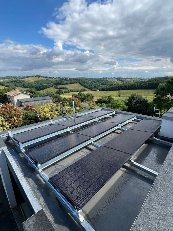 découvrez notre expertise en solutions photovoltaïques dans le département 49. profitez d'un accompagnement personnalisé pour l'installation de panneaux solaires et maximisez votre production d'énergie renouvelable tout en réduisant vos coûts.
