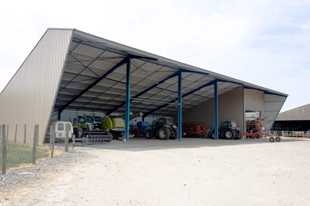 découvrez des solutions de financement adaptées pour vos projets de bâtiments agricoles. optimisez votre investissement et assurez le développement de votre exploitation grâce à des options variées et des conseils d'experts.