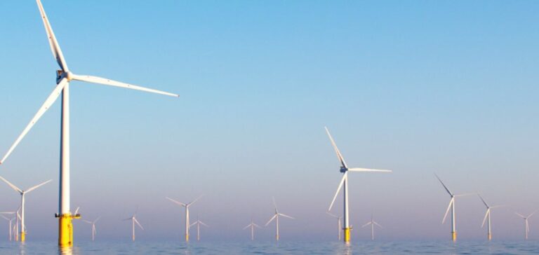 découvrez les opportunités de financement pour les projets éoliens offshore, un secteur en pleine expansion qui contribue à la transition énergétique. explorez les différentes options de financement disponibles, les aides gouvernementales et les stratégies d'investissement pour maximiser vos retours tout en soutenant des énergies renouvelables durables.