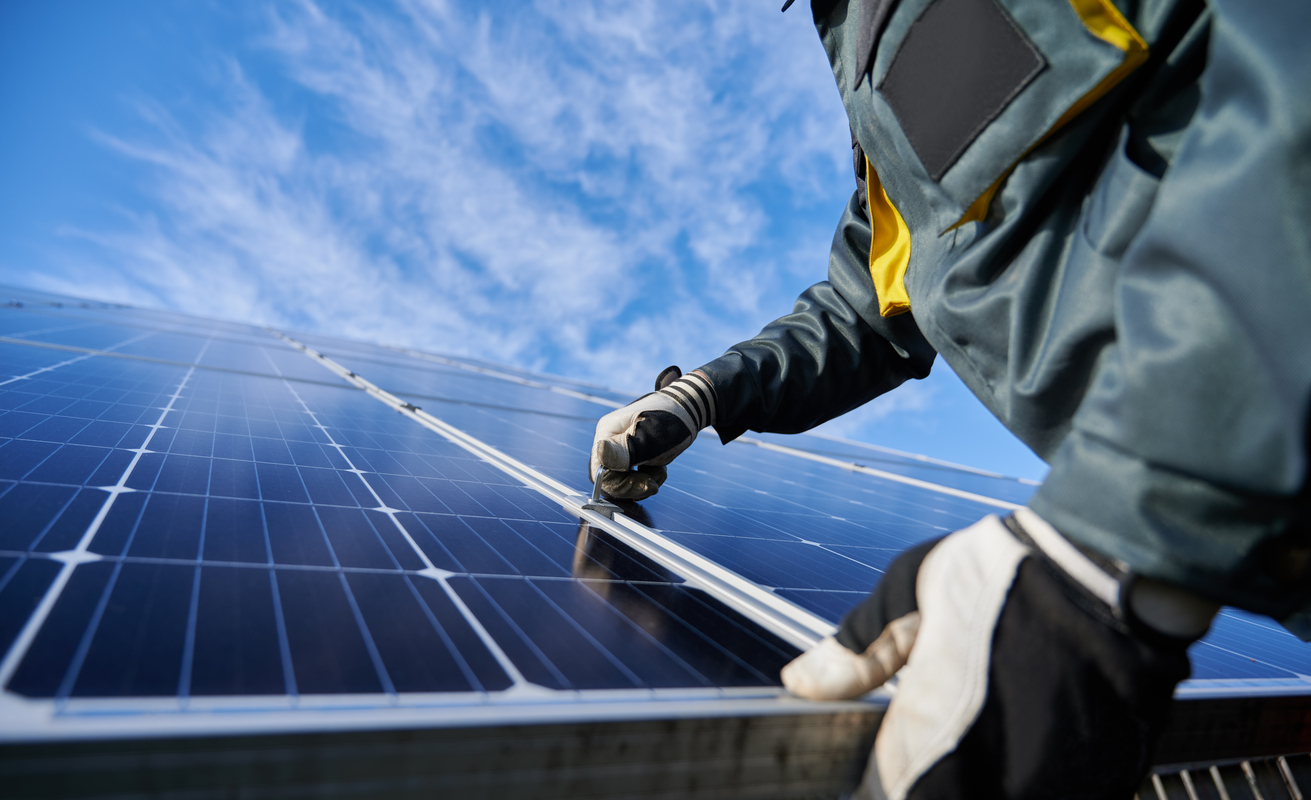 découvrez notre formation spécialisée pour devenir installateur photovoltaïque. apprenez les techniques d'installation, de maintenance et d'optimisation des systèmes solaires pour booster votre carrière dans les énergies renouvelables.
