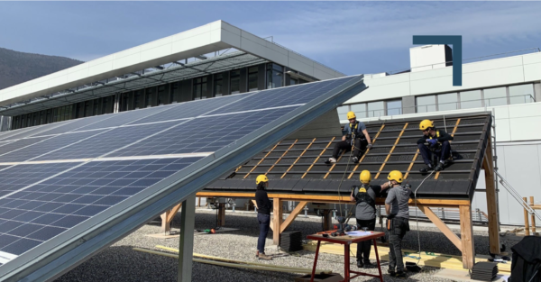 découvrez notre formation photovoltaïque complète pour maîtriser les technologies solaires et optimiser l'installation de panneaux. idéale pour les professionnels souhaitant développer leurs compétences dans le domaine des énergies renouvelables.
