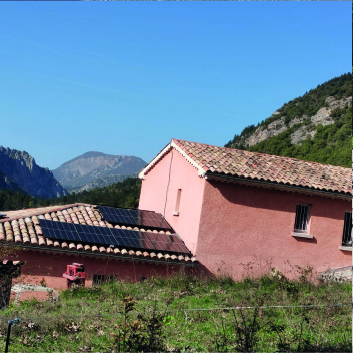 découvrez notre guide complet sur l'évaluation des projets solaires. apprenez à analyser la faisabilité, les coûts, et les bénéfices environnementaux des installations solaires pour optimiser vos investissements.