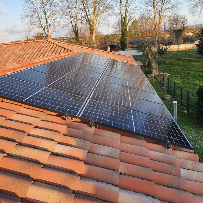découvrez notre guide complet sur les panneaux photovoltaïques à castres. apprenez tout sur les avantages, les installations et les aides financières pour optimiser votre transition énergétique et réduire votre facture d'électricité.